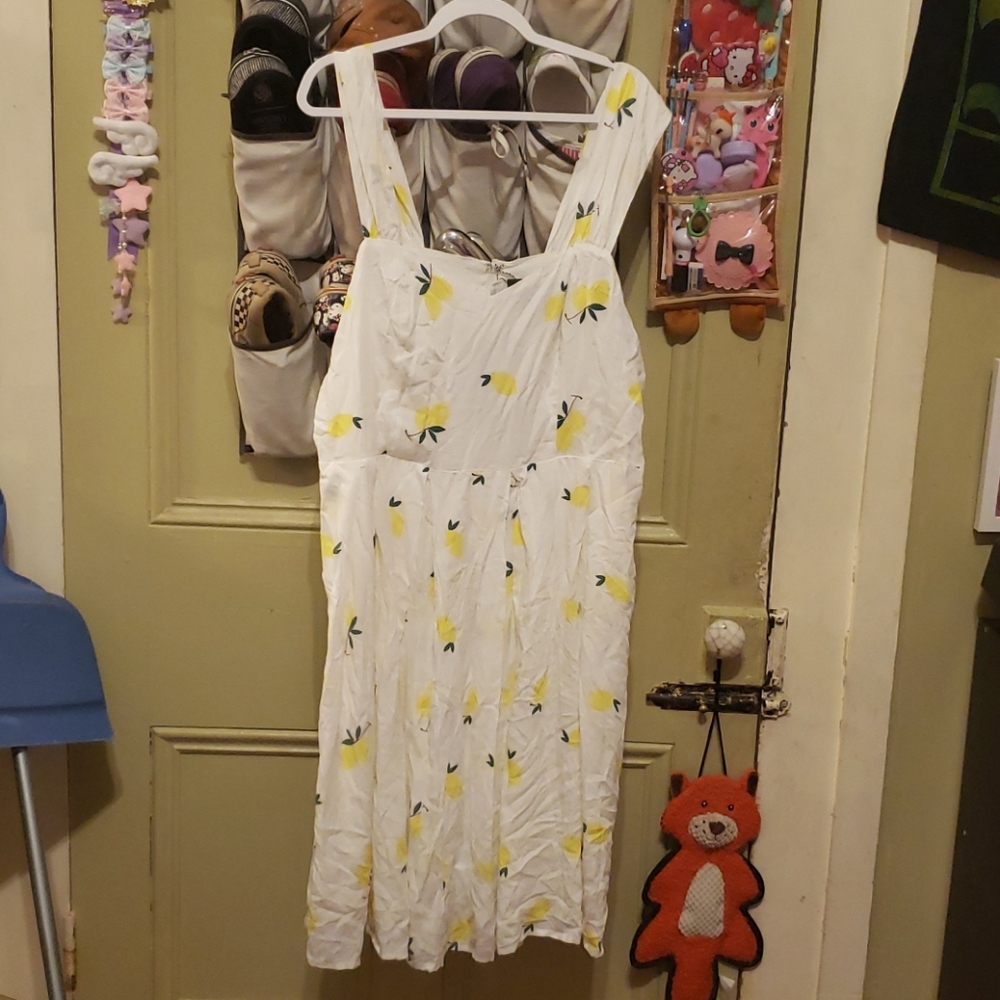 Modcloth × collectif lemon dress nwt